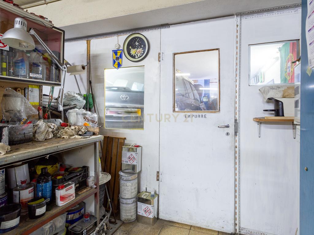 Oficina mecânica para arrendamento a 2 000 € - Image 7