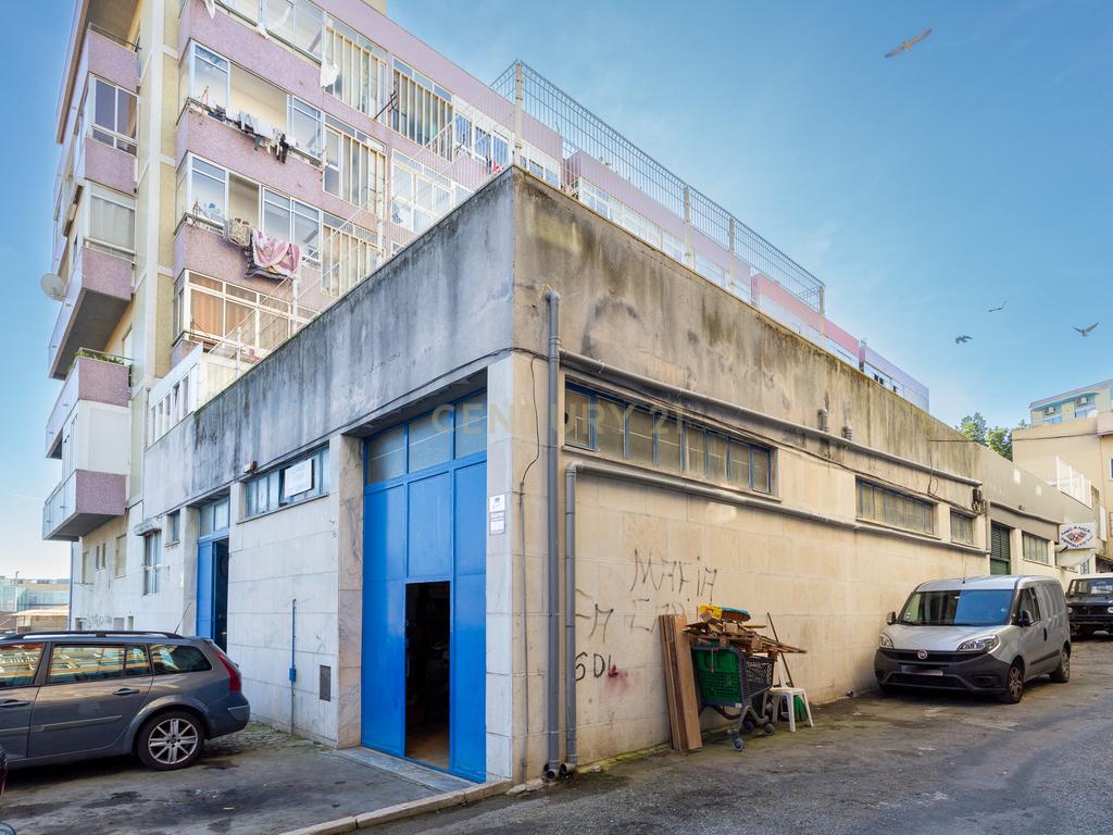 Oficina mecânica para arrendamento a 2 000 € - Image 2