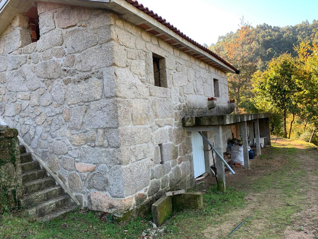 Fabulosa Quinta à Venda zona do Gerês – Um Oásis Natural com 28.000m² Terreno - Image 2
