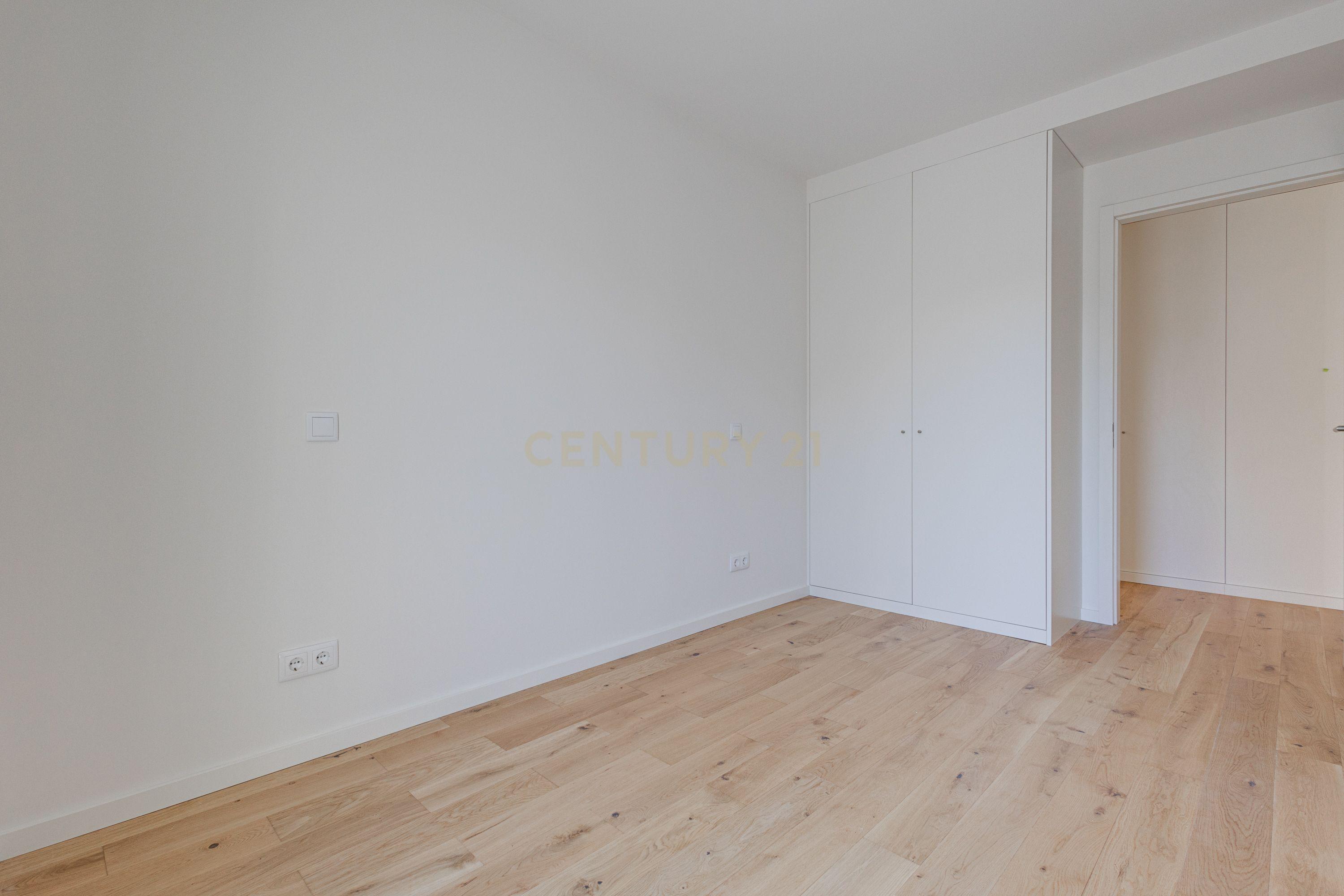 T3 NOVO com Piscina e Ginásio nas Antas - Image 22