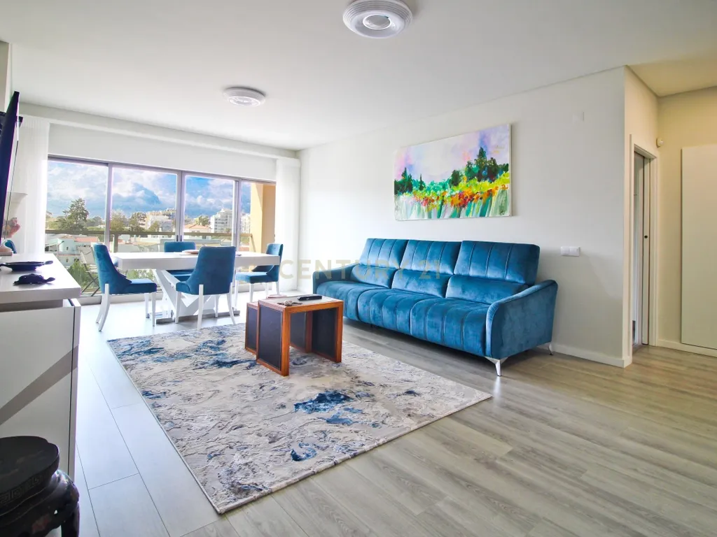 Apartamento T3 de luxo em Portimão - Image 2