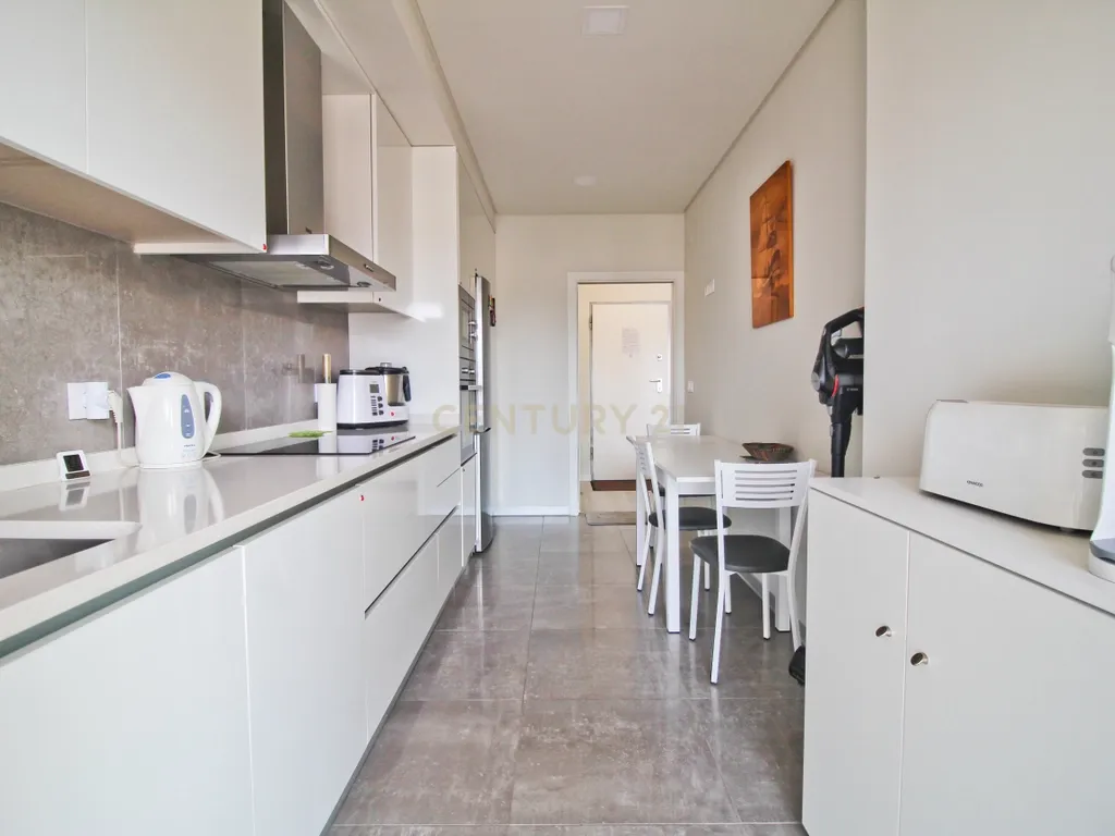Apartamento T3 de luxo em Portimão - Image 9