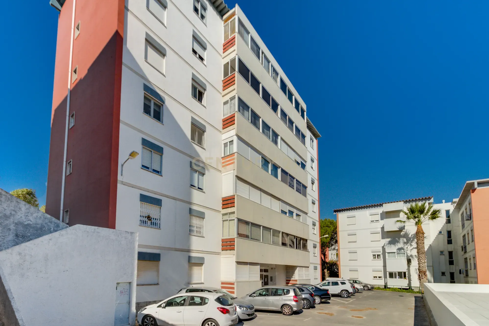 Excelente apartamento T4 em Oeiras (Av Emb. Augusto de Castro) - Image 26