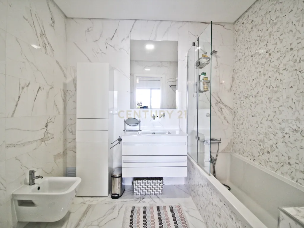 Apartamento T3 de luxo em Portimão - Image 18