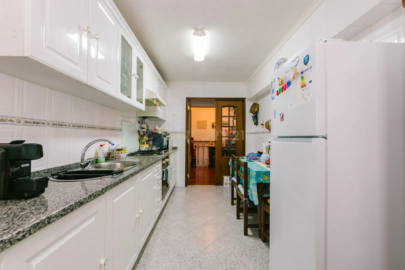T3 para venda em Marvila - Image 2