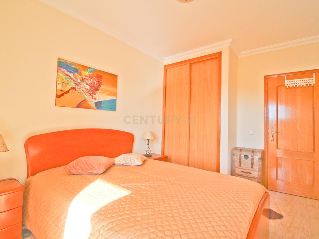 Apartamento T1 com garagem e arrecadação em  portimão.. - Image 10