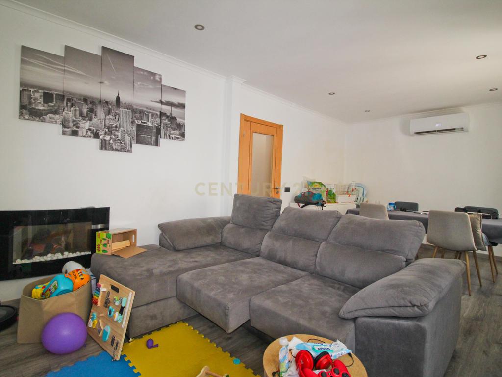 Apartamento T2 Renovado em Portimão - Image 6