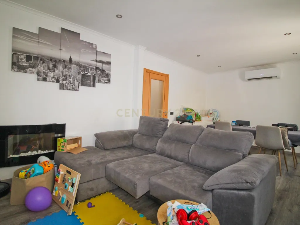Apartamento T2 Renovado em Portimão - Image 6