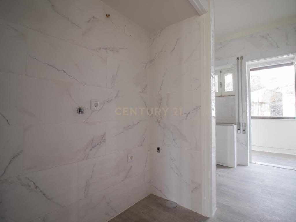 Apartamento T3 remodelado na Relvinha, Coimbra - Image 6