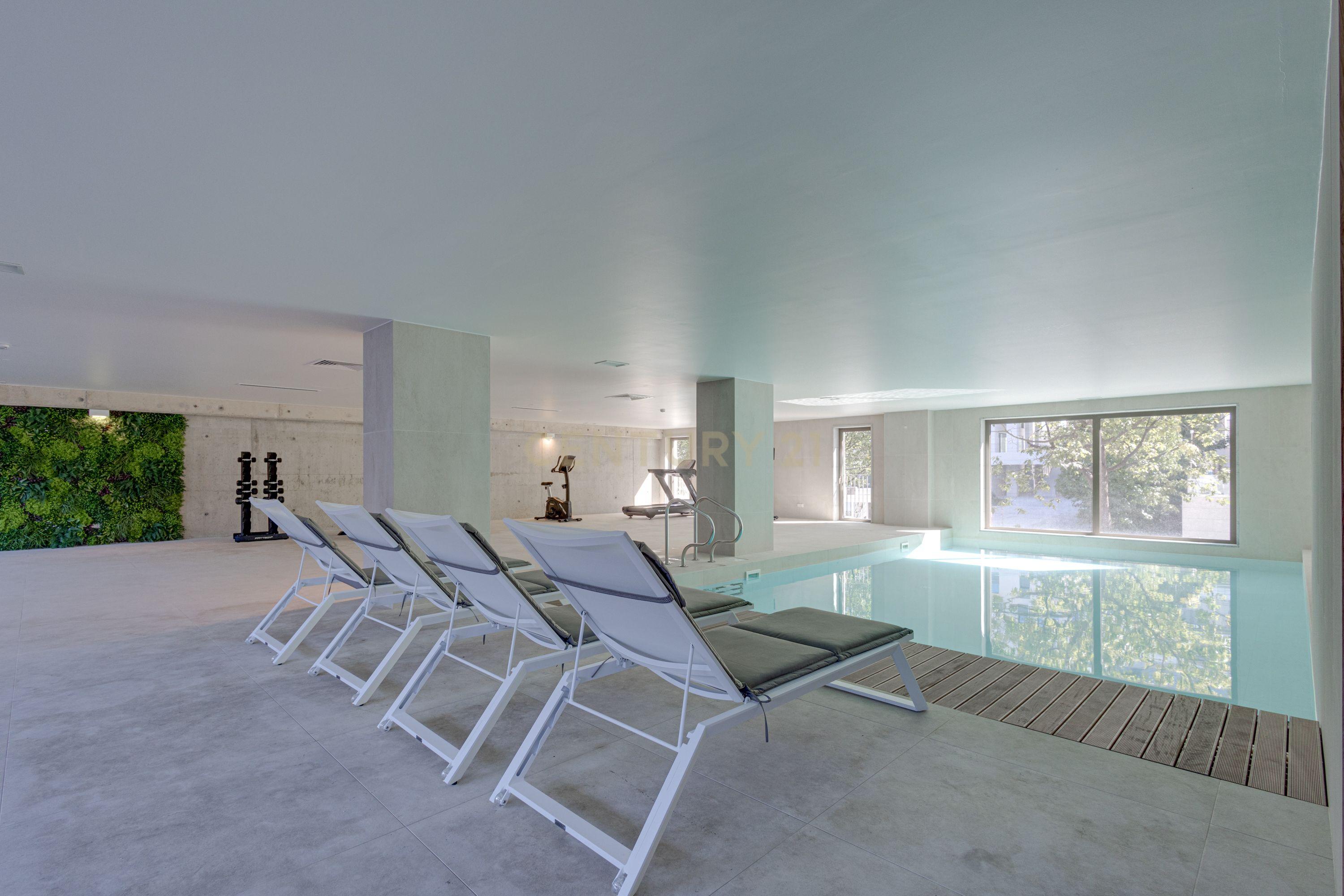 T3 NOVO com Piscina e Ginásio nas Antas - Image 2