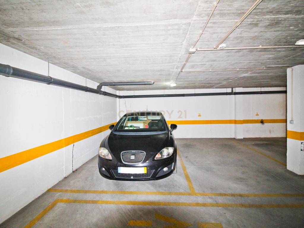 Apartamento T1 com garagem e arrecadação em  portimão.. - Image 26