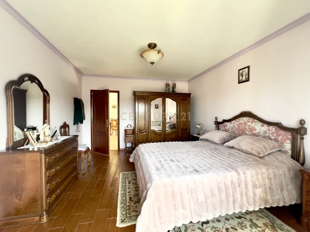 Encantadora MoradiaT4 Barros da Paz- Pombal - Image 8