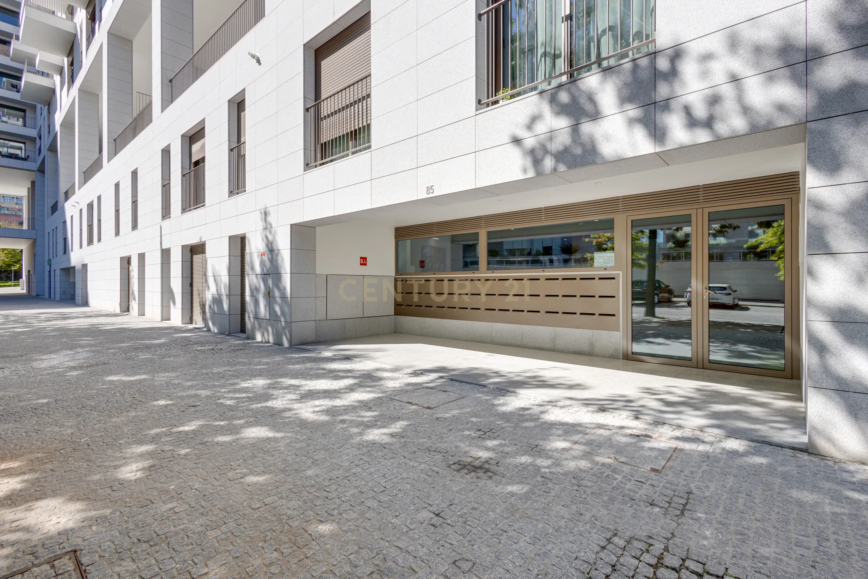 T3 NOVO com Piscina e Ginásio nas Antas - Image 30