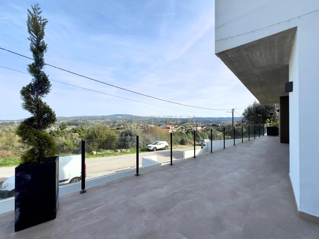 Moradia T4 com Piscina || Pombal || Vistas Deslumbrantes - Image 22