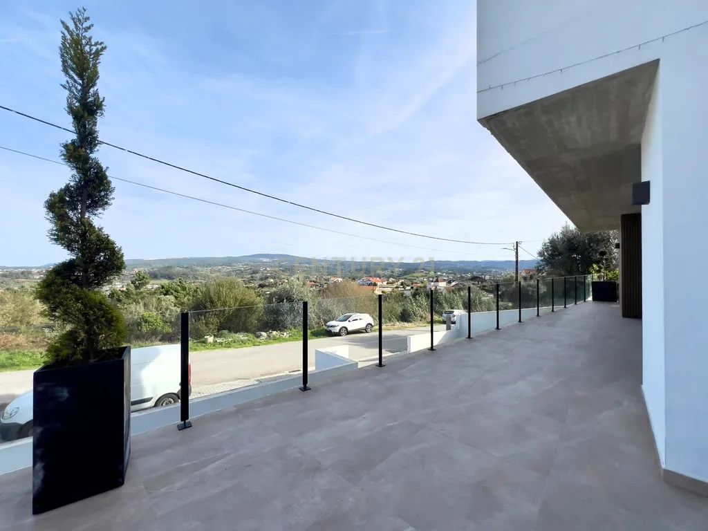 Moradia T4 com Piscina || Pombal || Vistas Deslumbrantes - Image 22