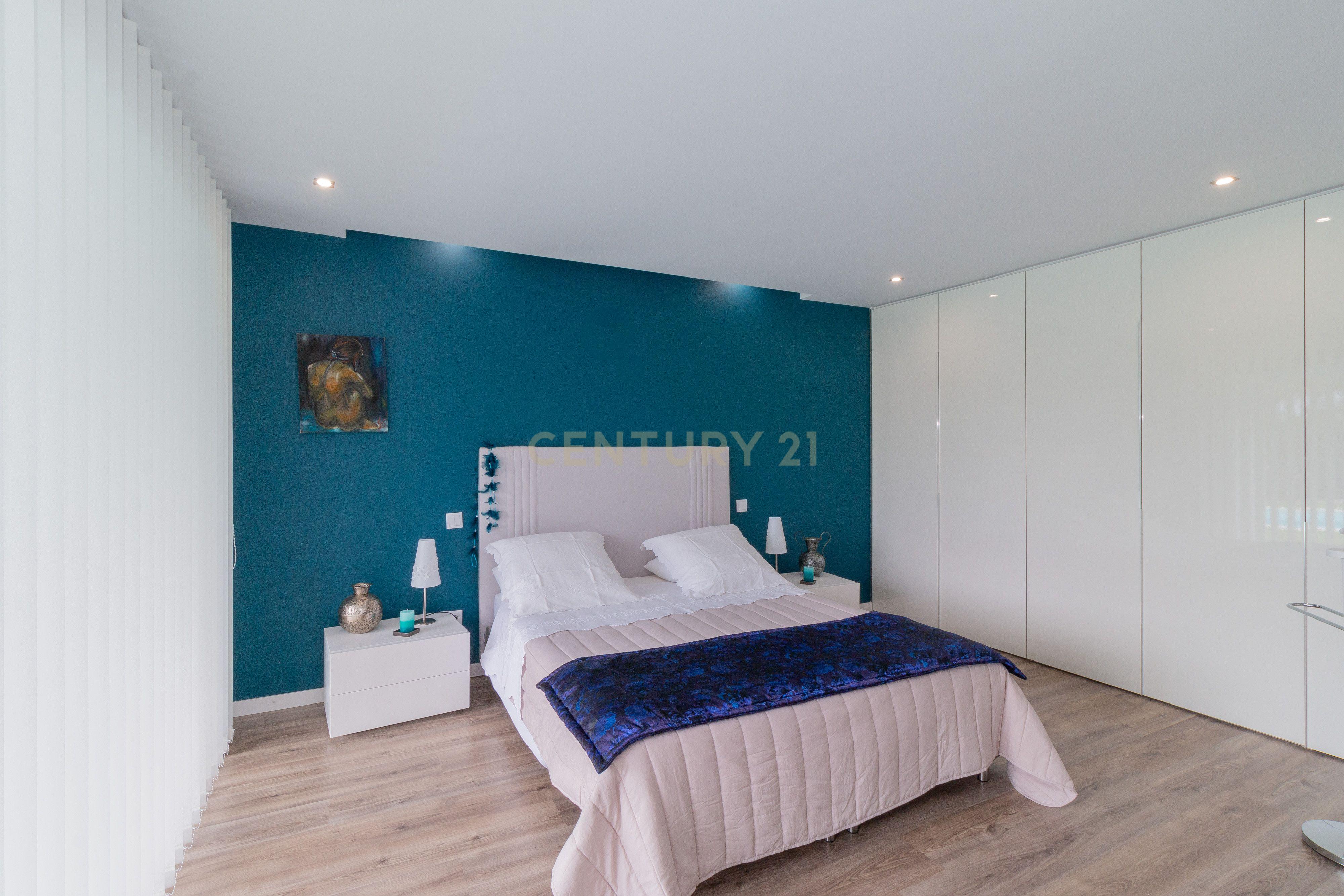 Espaçosa Moradia Térrea Pousos, Leiria: Um Refúgio de Conforto e Elegância - Image 20
