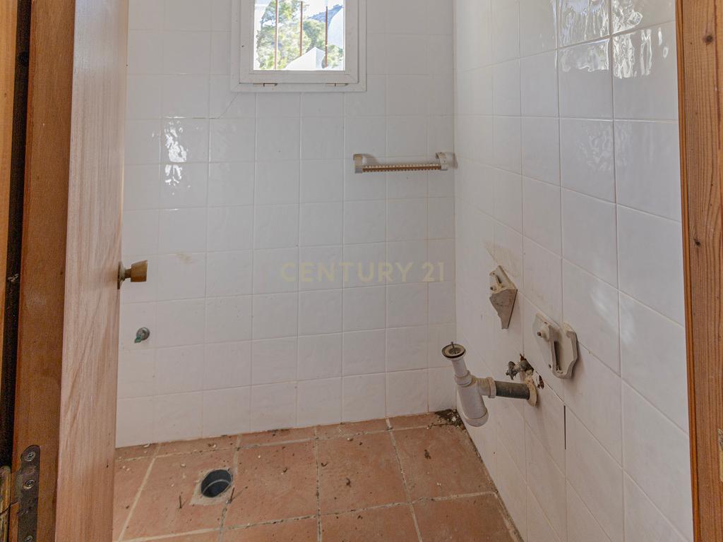 undefined - Image 12