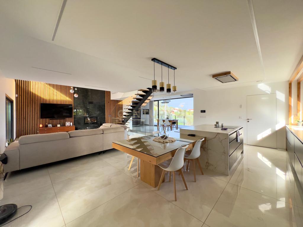 Moradia T4 com Piscina || Pombal || Vistas Deslumbrantes - Image 8