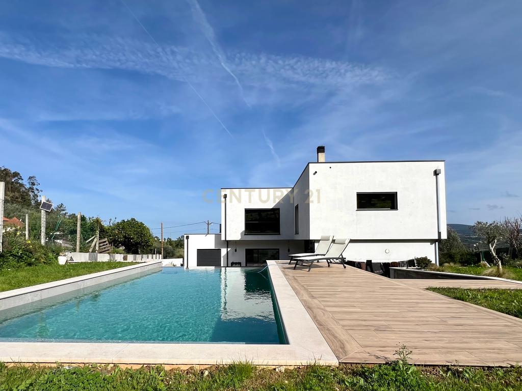 Moradia T4 com Piscina || Pombal || Vistas Deslumbrantes - Image 4