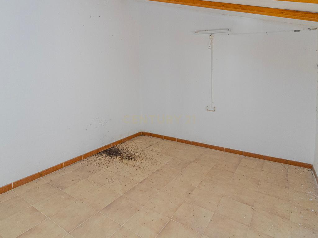 undefined - Image 32