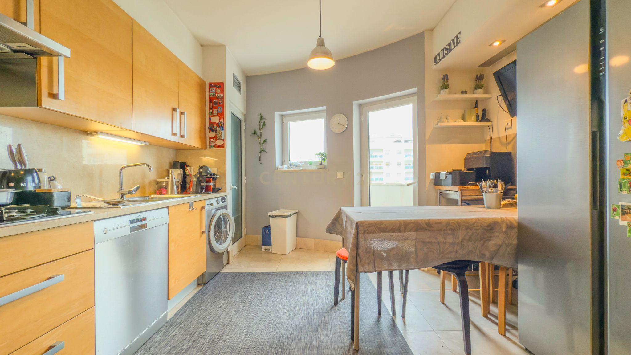 Magnifico apartamento T3 no Fórum Oeiras, com terraço privado 40m2, boa exposição solar, boas áreas e com tudo perto de si! - Image 24
