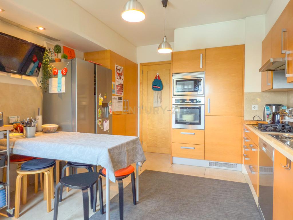 Magnifico apartamento T3 no Fórum Oeiras, com terraço privado 40m2, boa exposição solar, boas áreas e com tudo perto de si! - Image 25