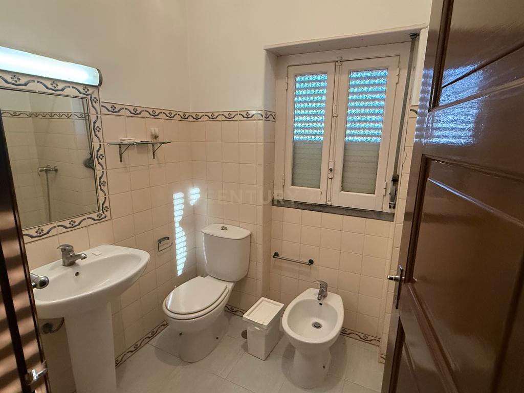 Residencial com 22 Suítes  em Torres Novas - Image 7