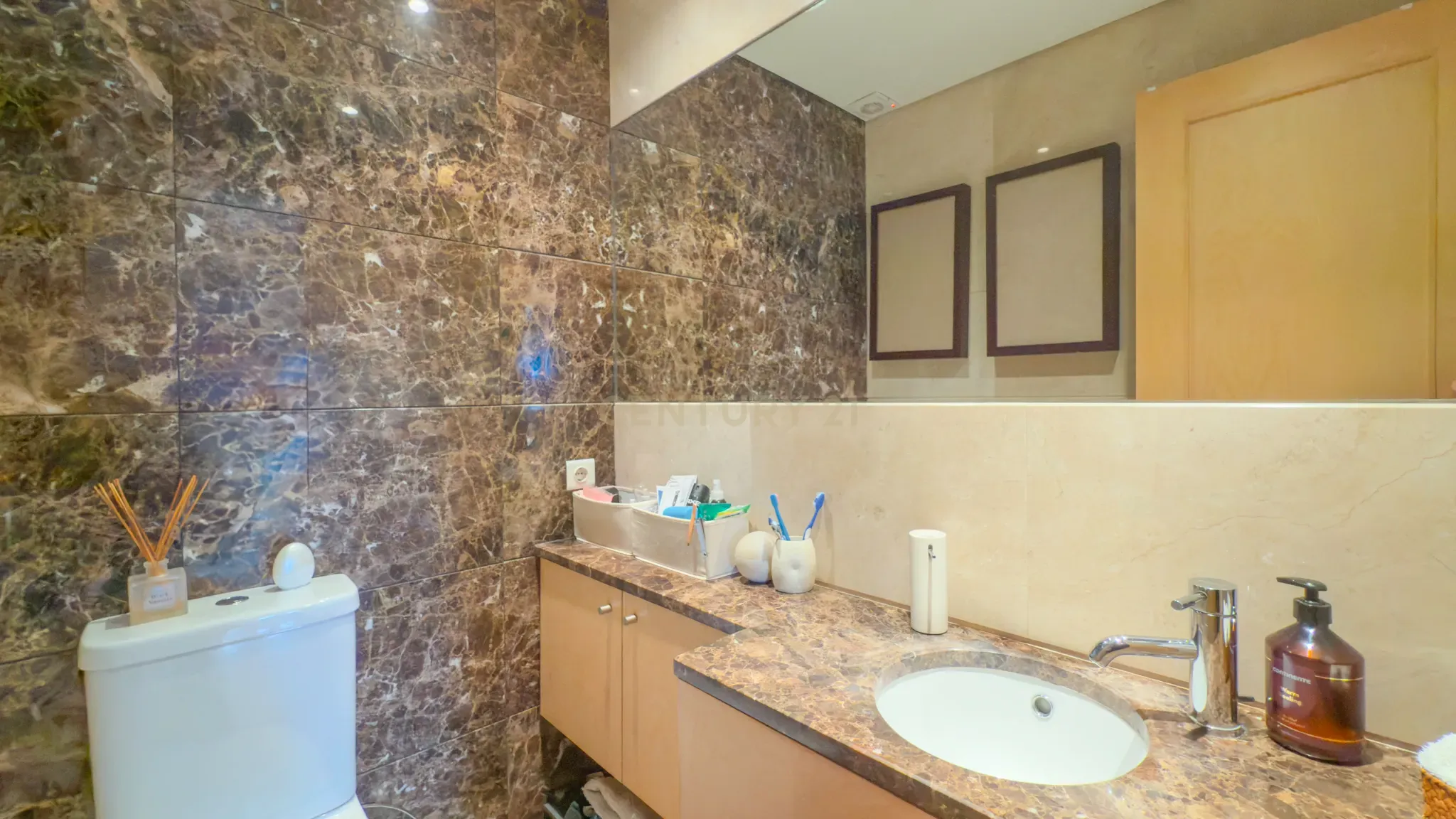 Magnifico apartamento T3 no Fórum Oeiras, com terraço privado 40m2, boa exposição solar, boas áreas e com tudo perto de si! - Image 39