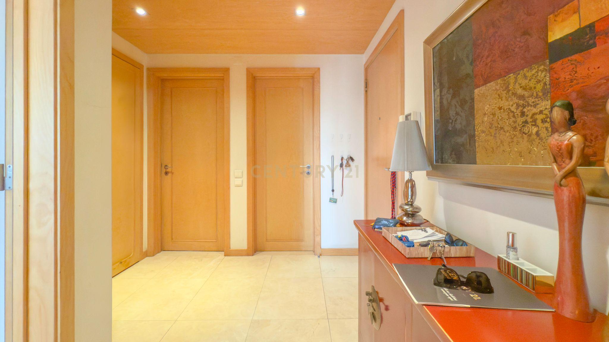 Magnifico apartamento T3 no Fórum Oeiras, com terraço privado 40m2, boa exposição solar, boas áreas e com tudo perto de si! - Image 32
