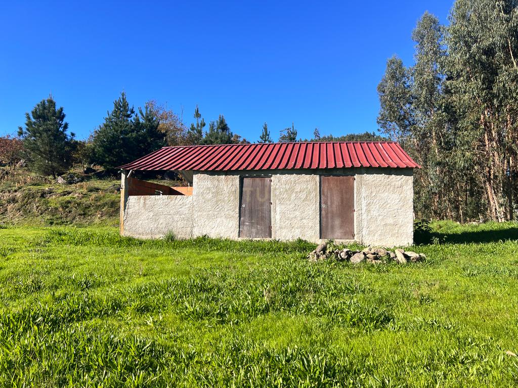 Moradia em construção com 286m2 e 9.400m2 de terreno em Souto de Lafões, Oliveira de Frades - Image 21