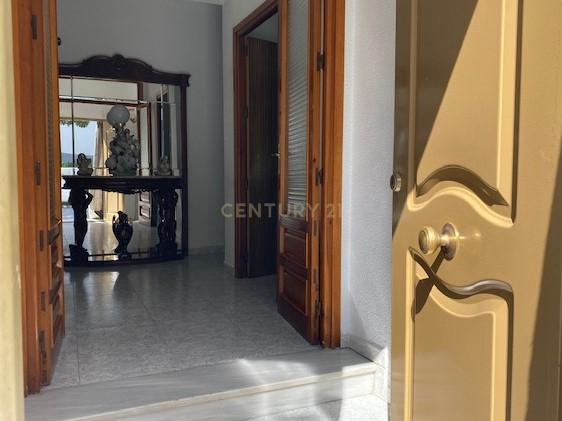 undefined - Image 1