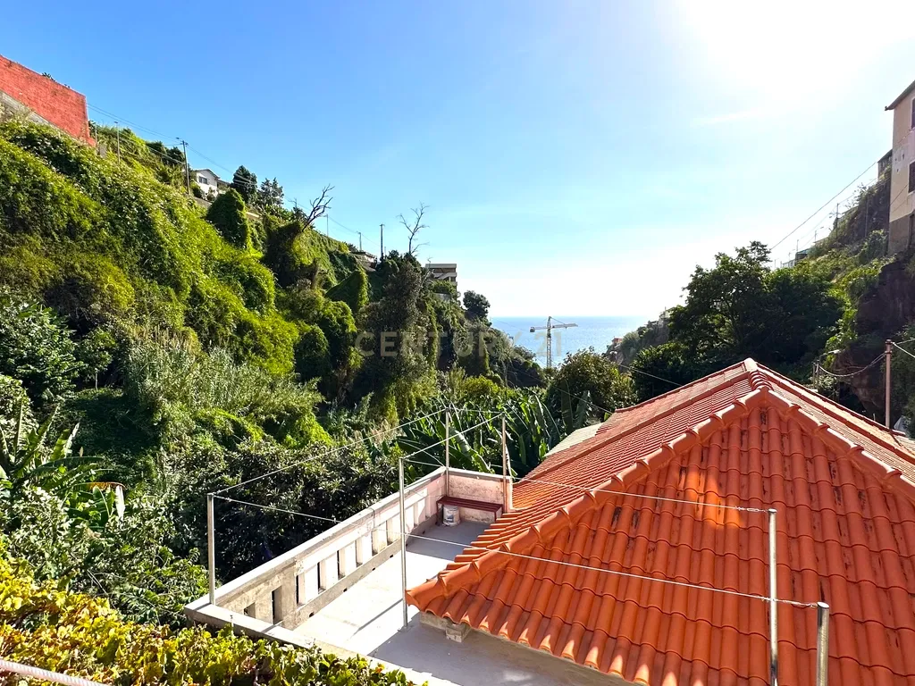 Moradia T3 - São Gonçalo - Funchal - Image 13