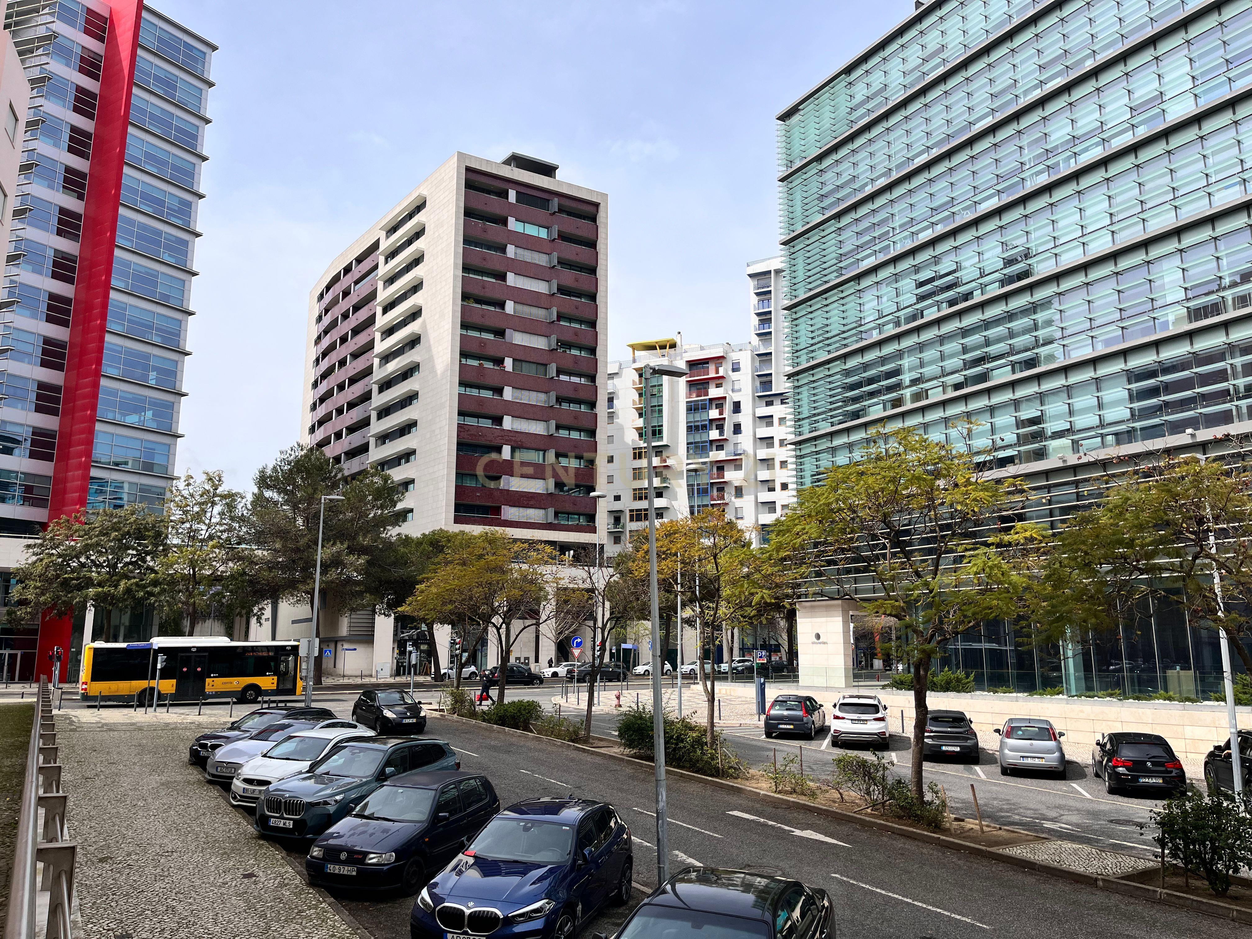 Apartamento T3 - Parque das Nações - Image 5