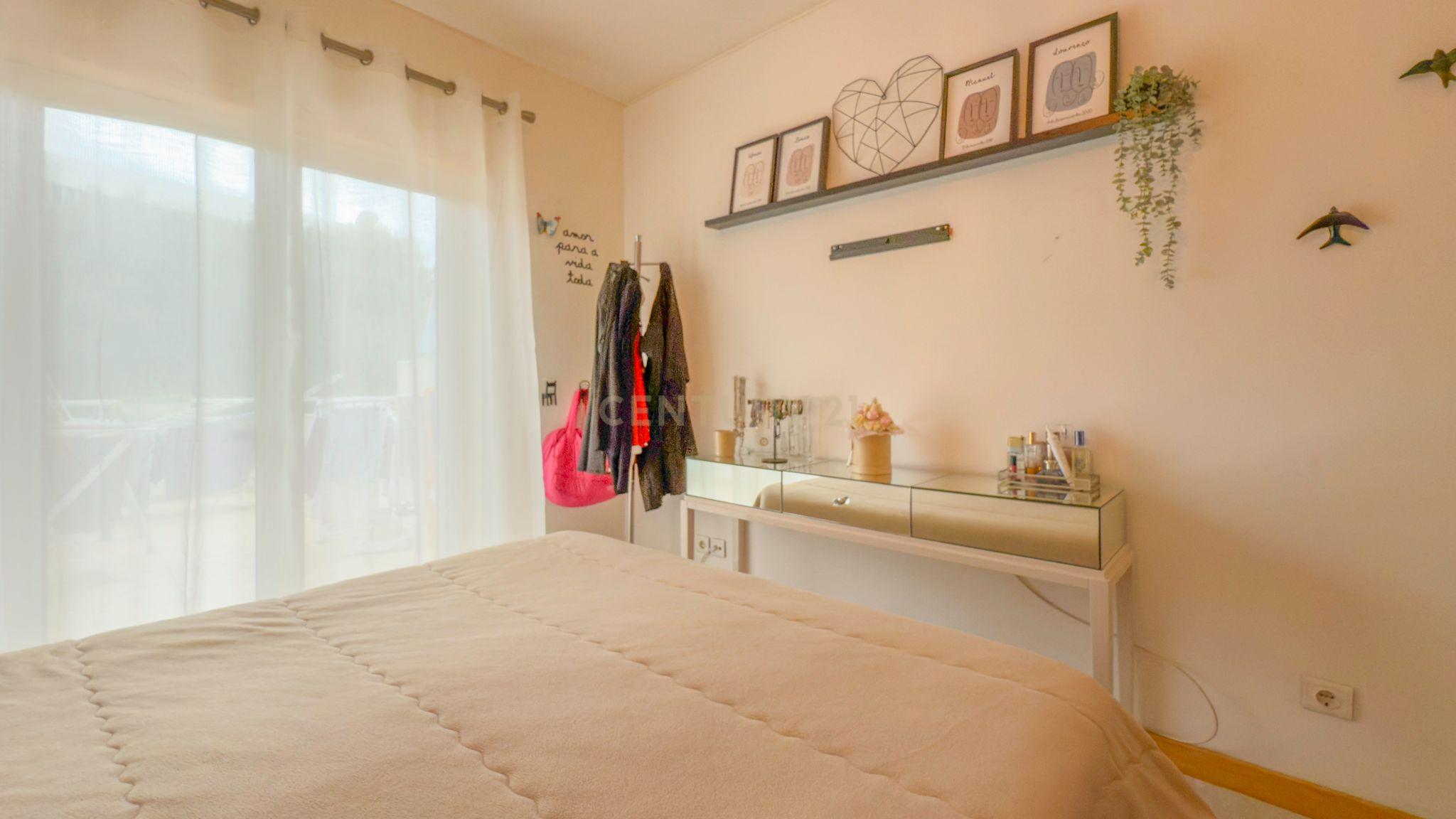 Magnifico apartamento T3 no Fórum Oeiras, com terraço privado 40m2, boa exposição solar, boas áreas e com tudo perto de si! - Image 43