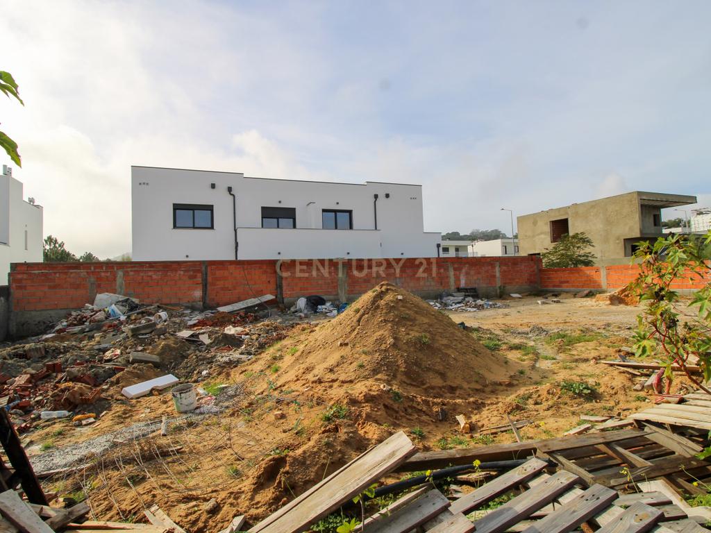 Lote de terreno de 200m2 para construção de Moradia em Palmela Aires - Image 6
