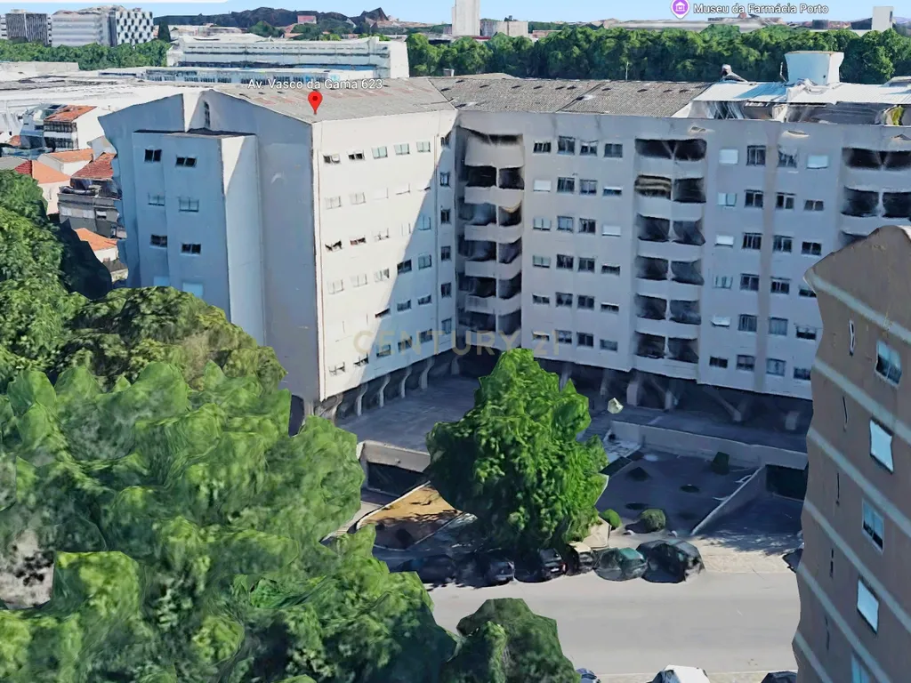 Apartamento T4 na Av. Vasco da Gama, Pinheiro Manso - Image 15