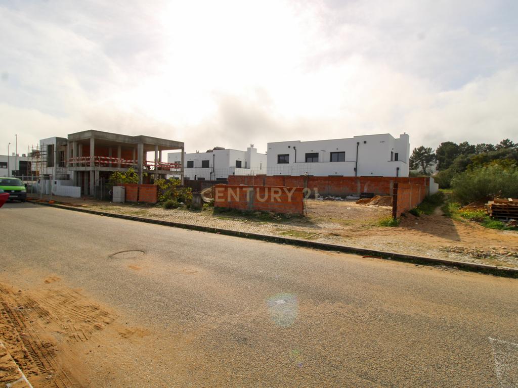 Lote de terreno de 200m2 para construção de Moradia em Palmela Aires - Image 9