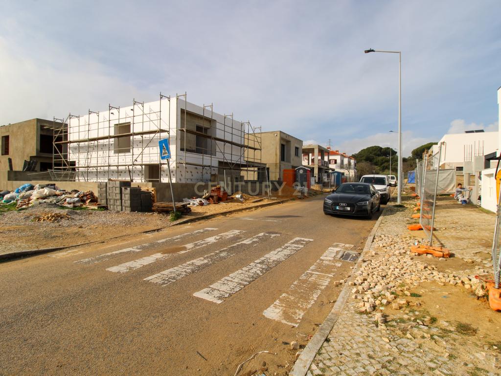 Lote de terreno de 200m2 para construção de Moradia em Palmela Aires - Image 10