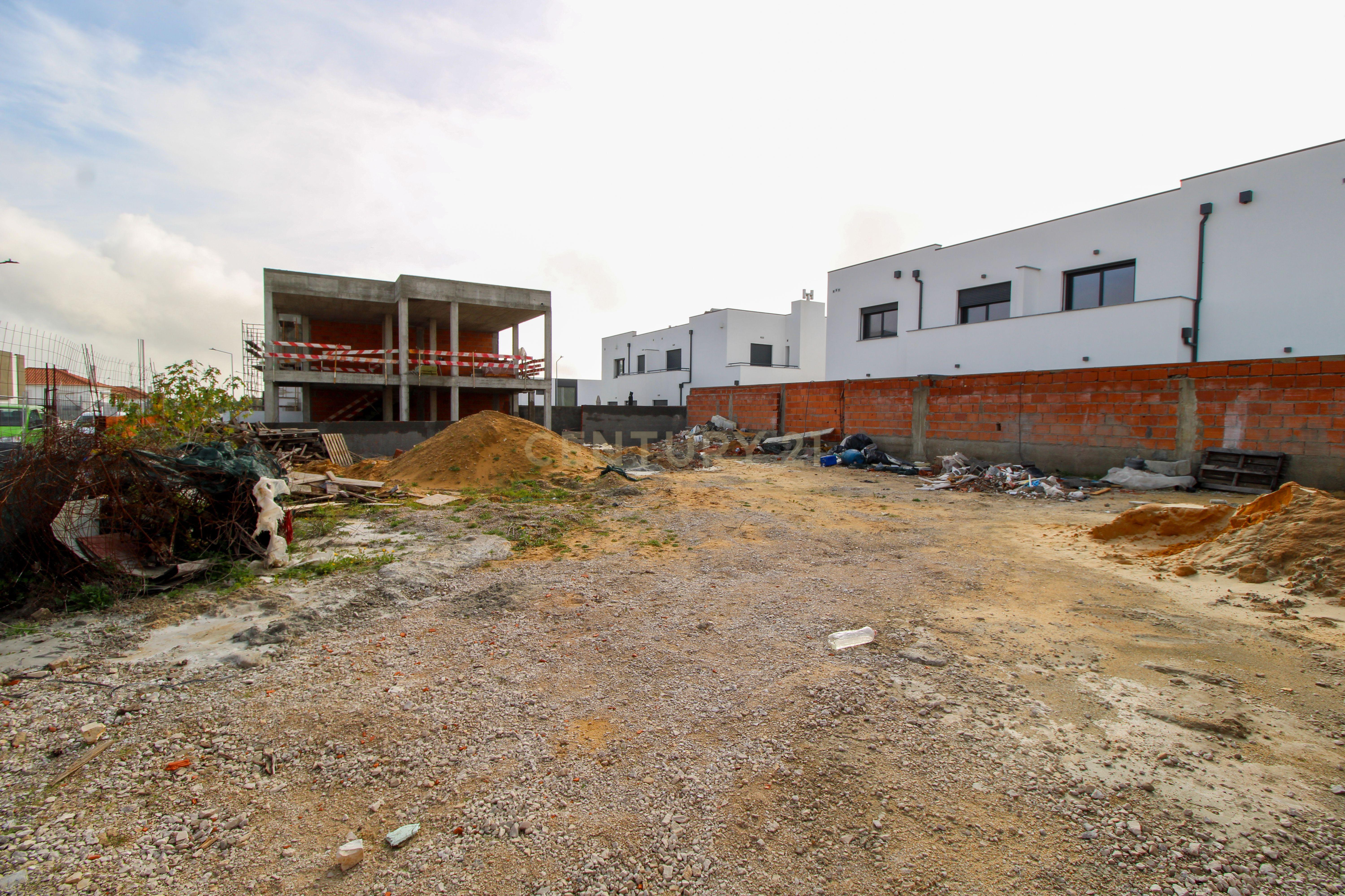 Lote de terreno de 200m2 para construção de Moradia em Palmela Aires - Image 12