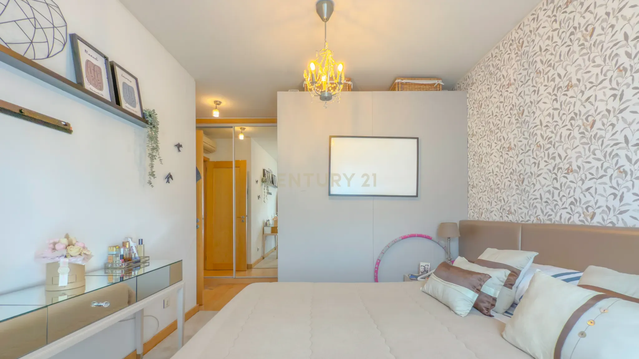 Magnifico apartamento T3 no Fórum Oeiras, com terraço privado 40m2, boa exposição solar, boas áreas e com tudo perto de si! - Image 49