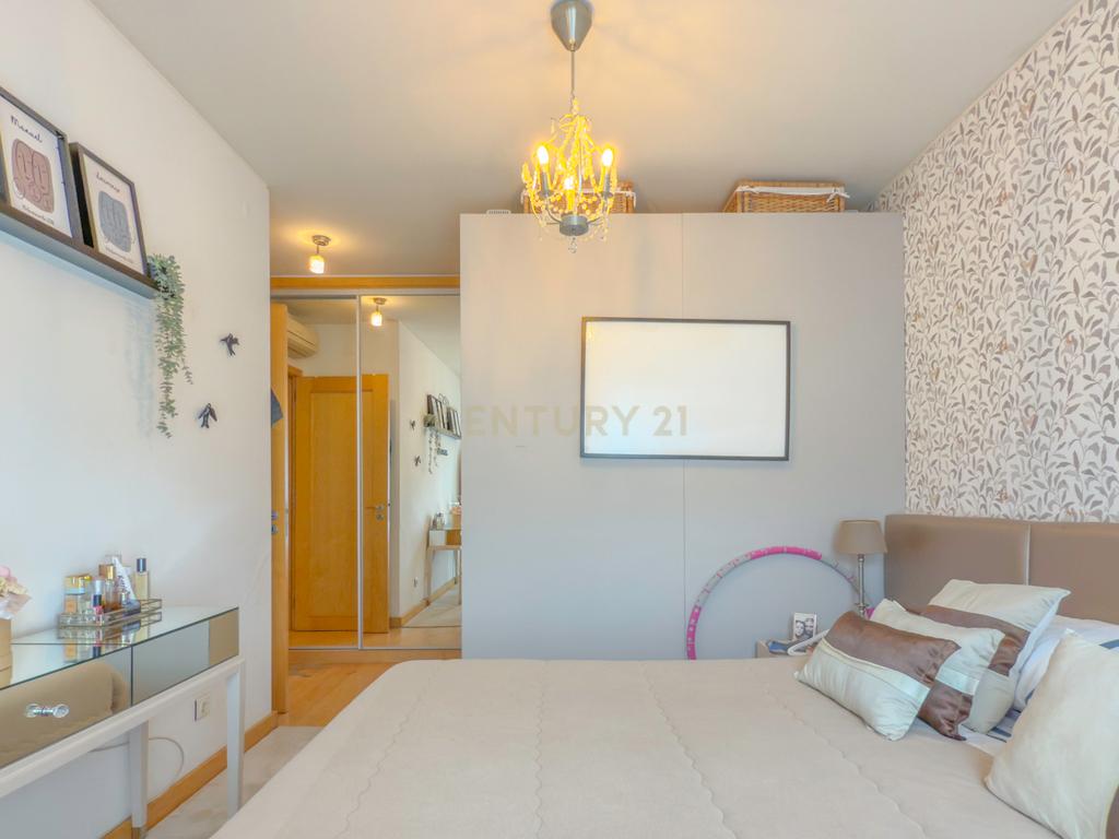 Magnifico apartamento T3 no Fórum Oeiras, com terraço privado 40m2, boa exposição solar, boas áreas e com tudo perto de si! - Image 49