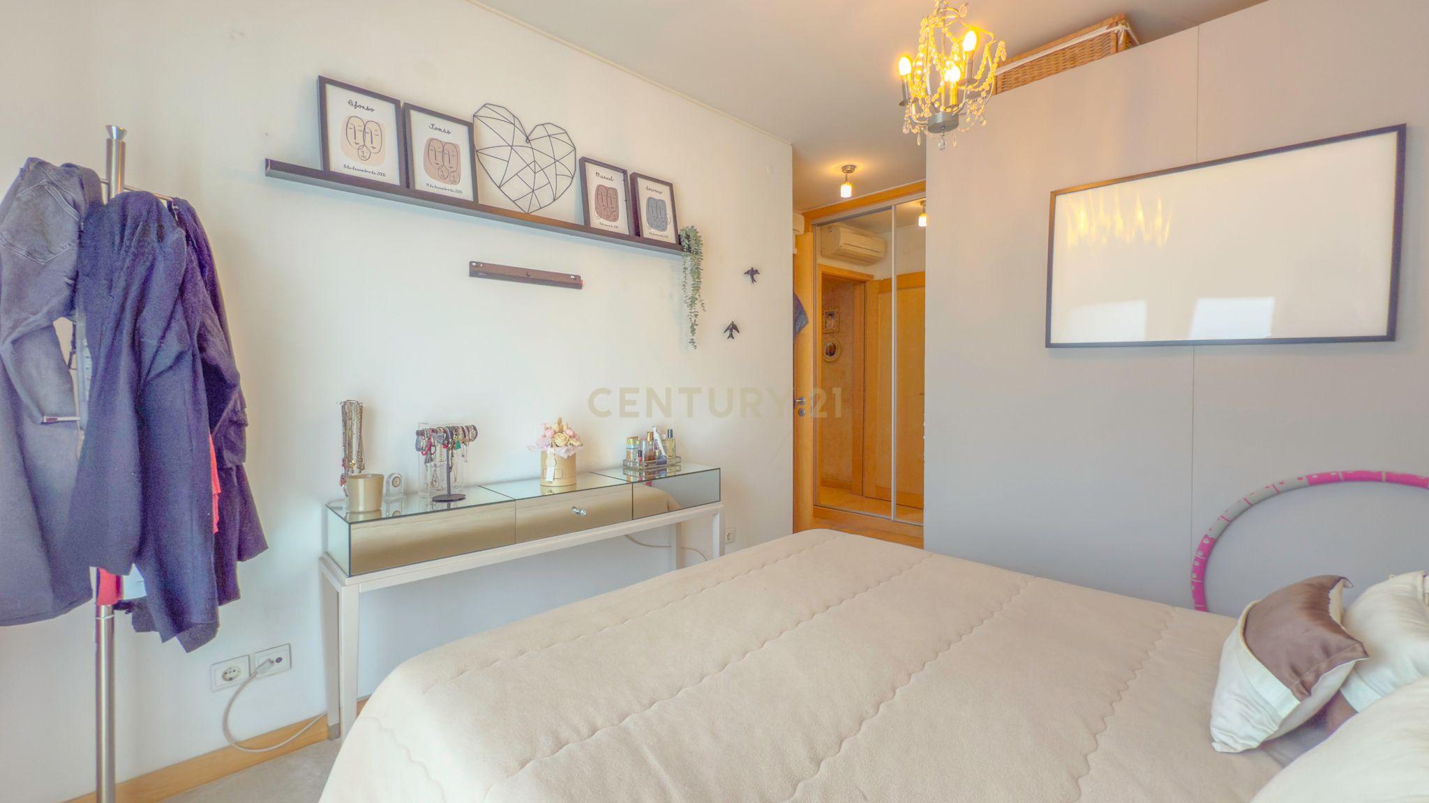 Magnifico apartamento T3 no Fórum Oeiras, com terraço privado 40m2, boa exposição solar, boas áreas e com tudo perto de si! - Image 50