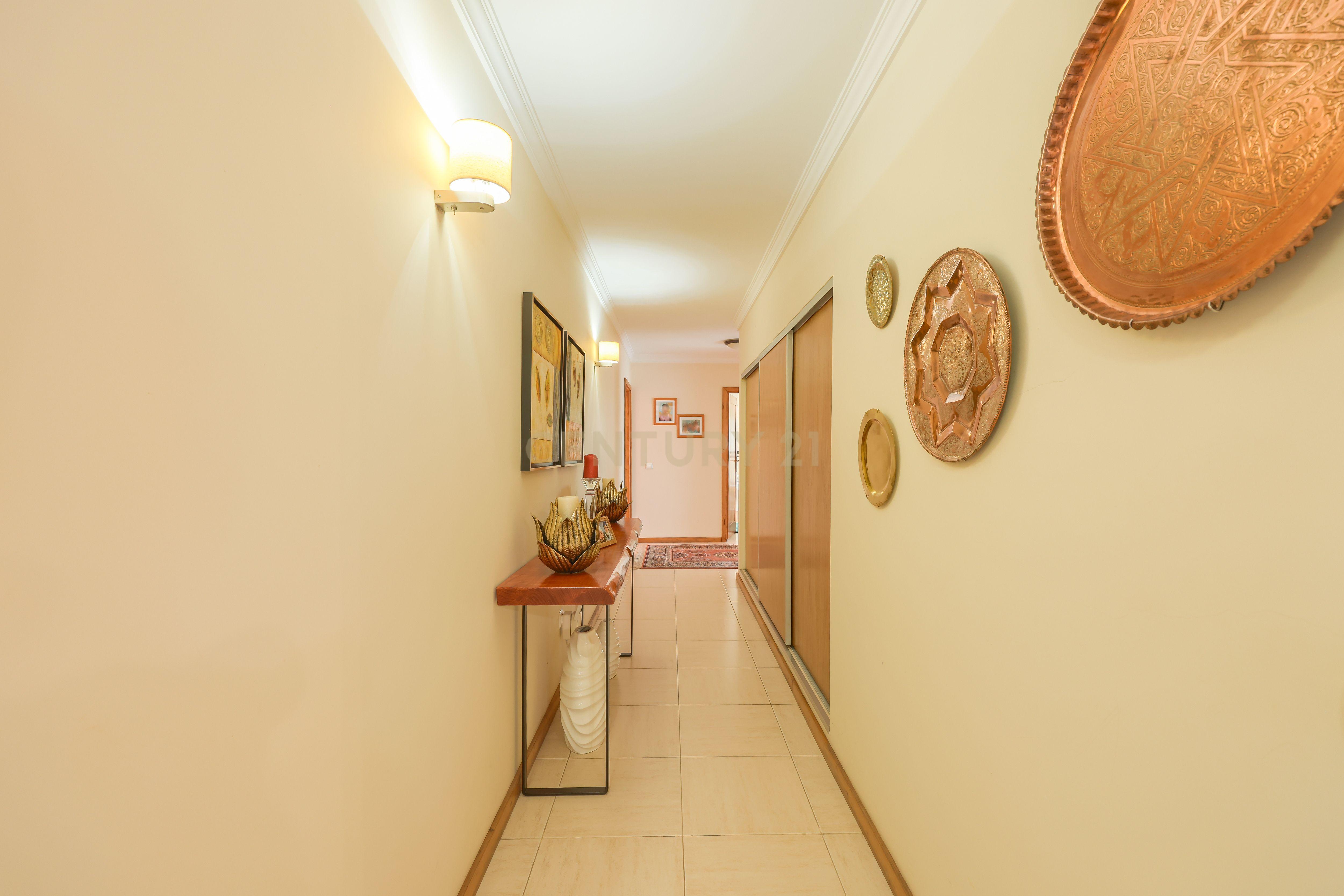 Moradia T5 isolada em Cacia - Image 32