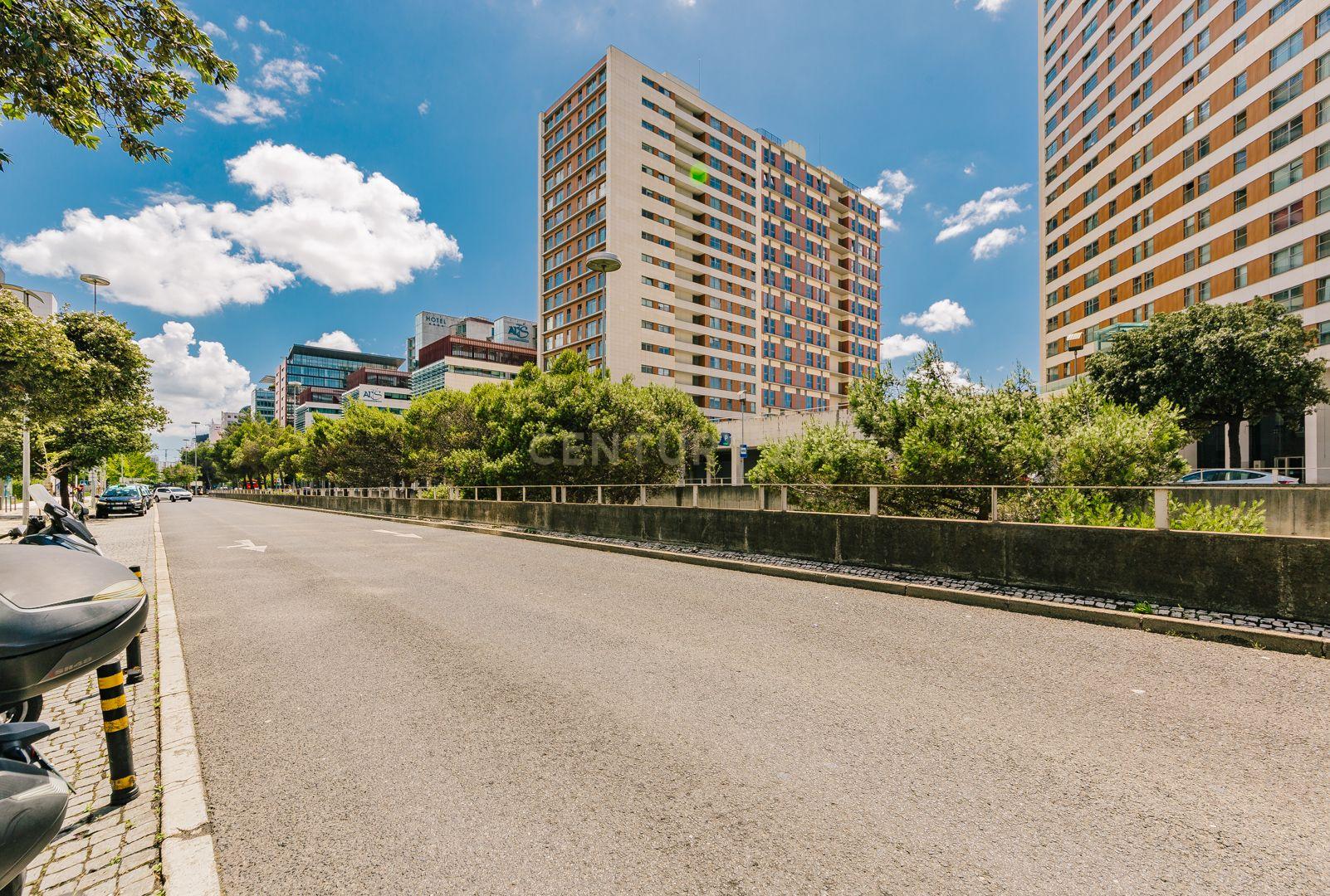 Apartamento T1 Parque das Nações , Edifício Panoramic - Image 2