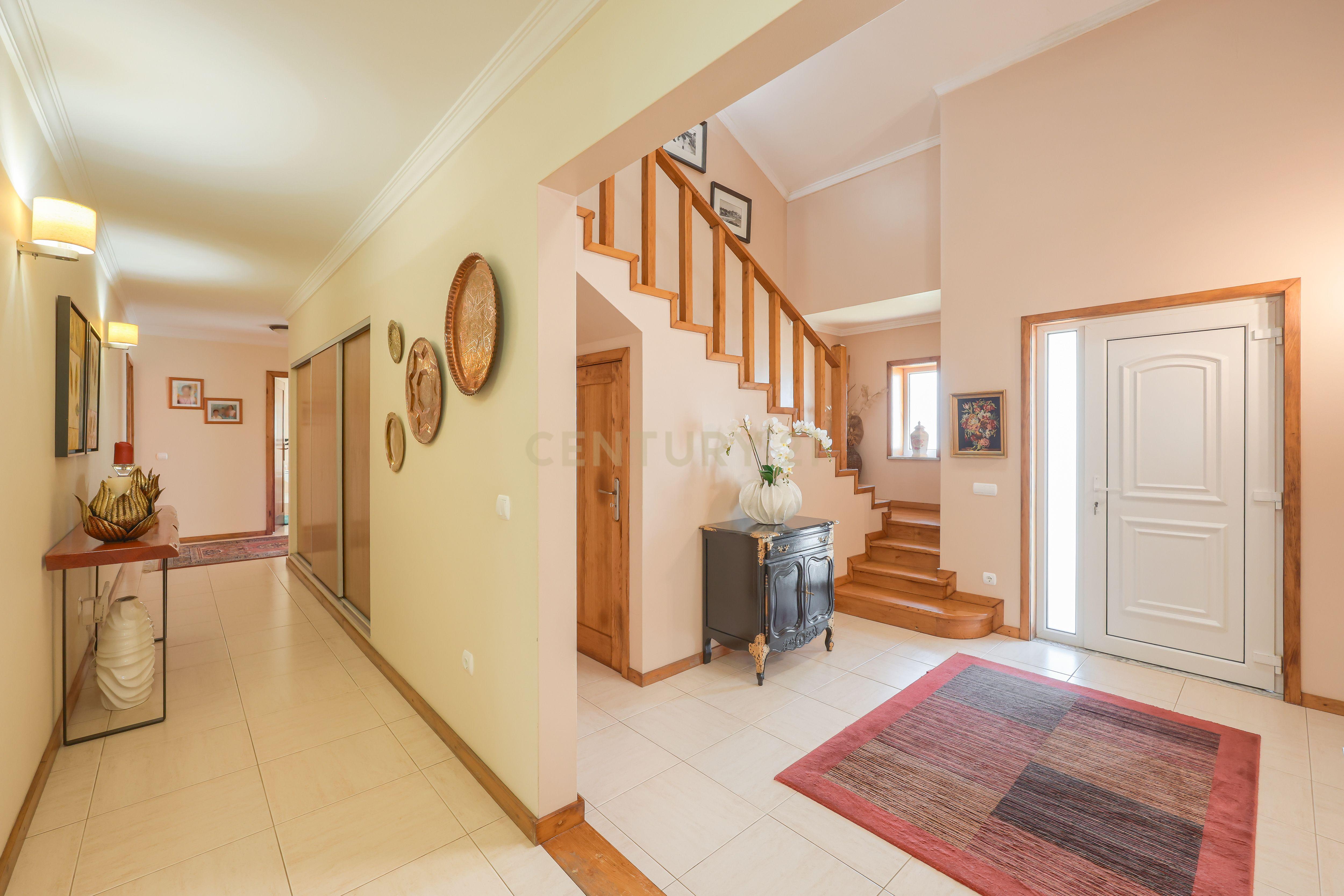 Moradia T5 isolada em Cacia - Image 25