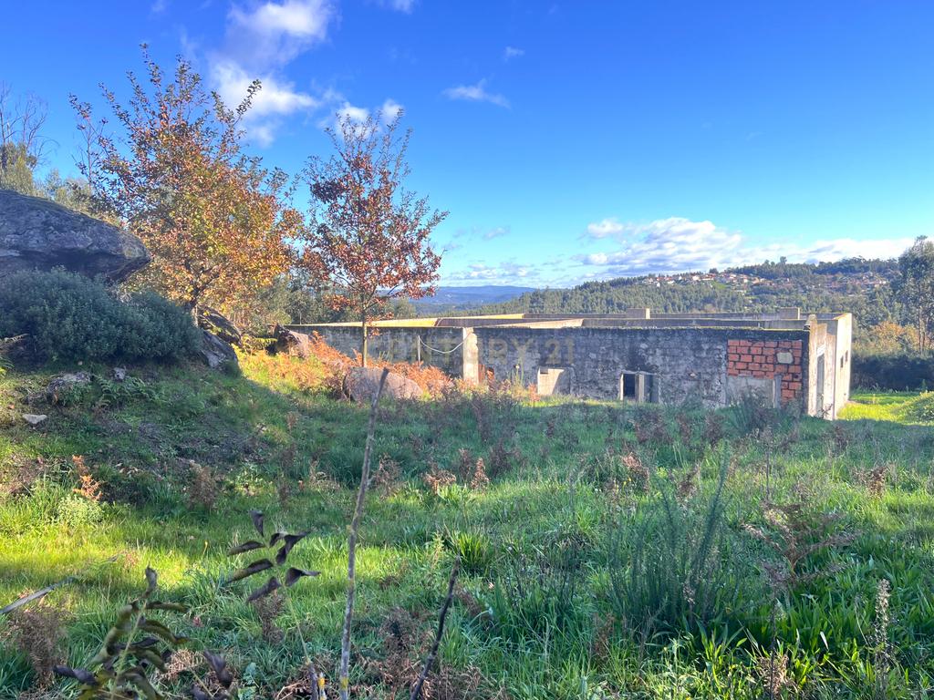 Moradia em construção com 286m2 e 9.400m2 de terreno em Souto de Lafões, Oliveira de Frades - Image 30