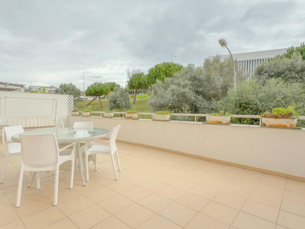 Magnifico apartamento T3 no Fórum Oeiras, com terraço privado 40m2, boa exposição solar, boas áreas e com tudo perto de si! - Image 59