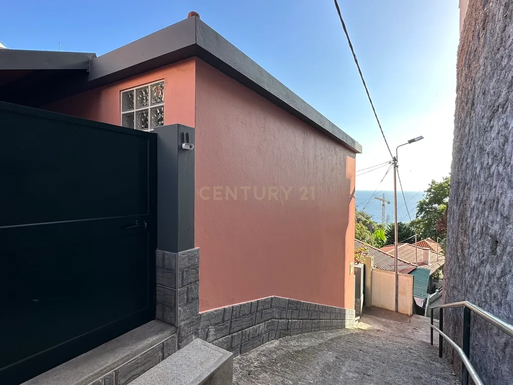 Moradia T3 - São Gonçalo - Funchal - Image 19