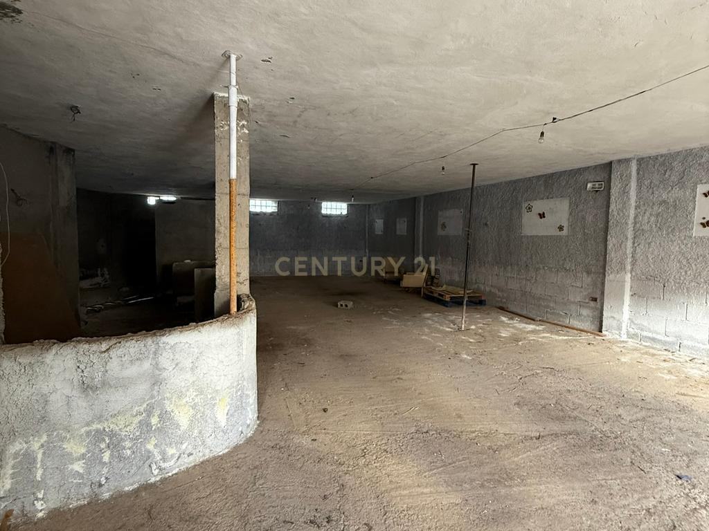 undefined - Image 4