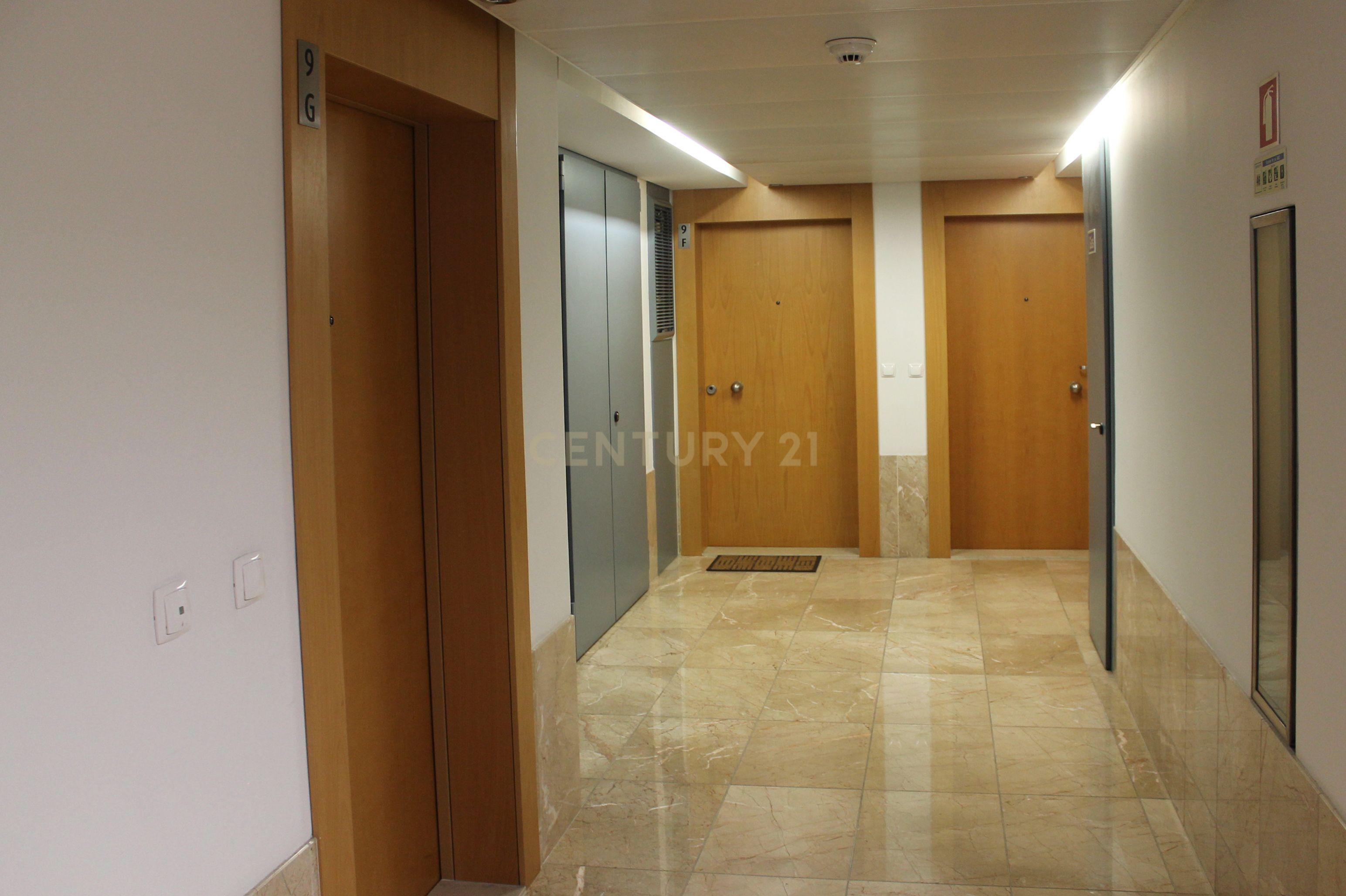 Apartamento T1 vista rio, edifício PANORAMIC, Parque das Nações - Image 17